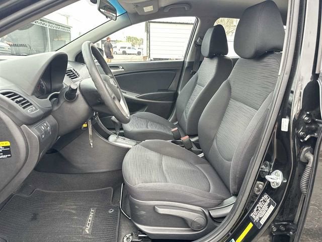 2017 Hyundai Accent SE