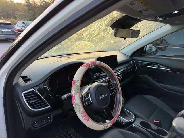 2022 Kia Seltos EX