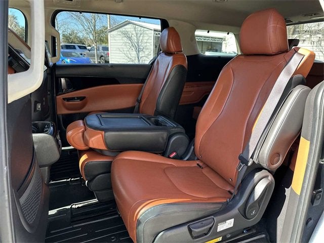 2022 Kia Carnival SX