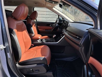 2022 Kia Carnival SX