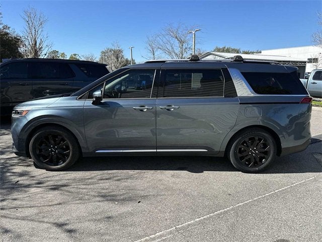 2022 Kia Carnival SX
