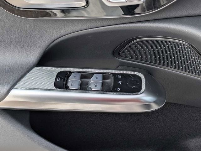 2025 Mercedes-Benz E 450 4MATIC®