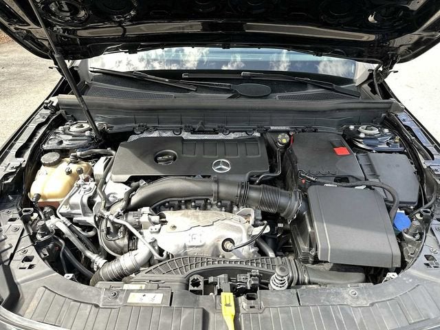 2023 Mercedes-Benz GLB 250 4MATIC®