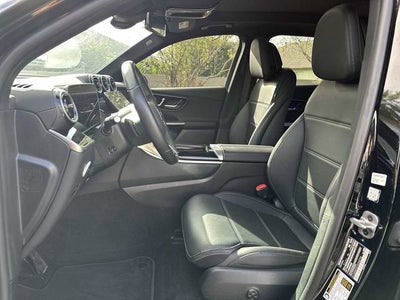 2025 Mercedes-Benz GLC 300 SUV