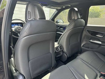 2025 Mercedes-Benz GLC 300 SUV