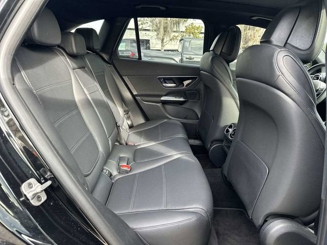 2025 Mercedes-Benz GLC 300 SUV