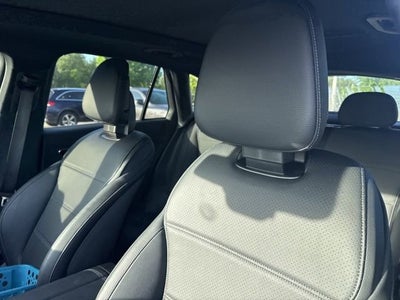 2025 Mercedes-Benz GLC 300 SUV