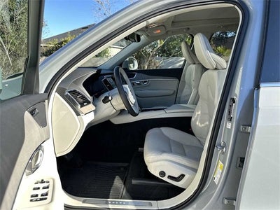 2025 Volvo XC90 Plus