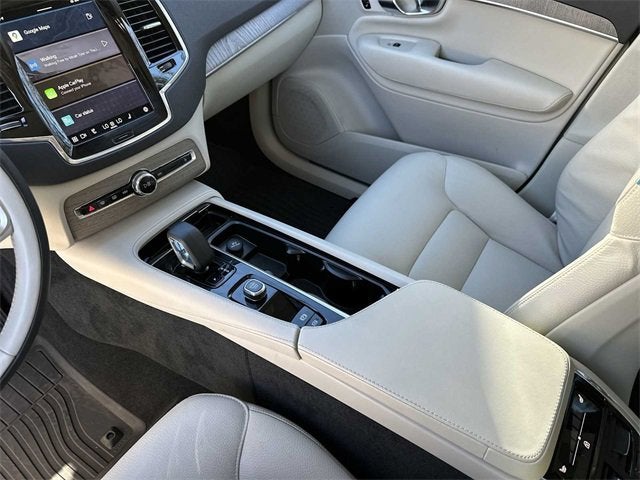 2025 Volvo XC90 Plus