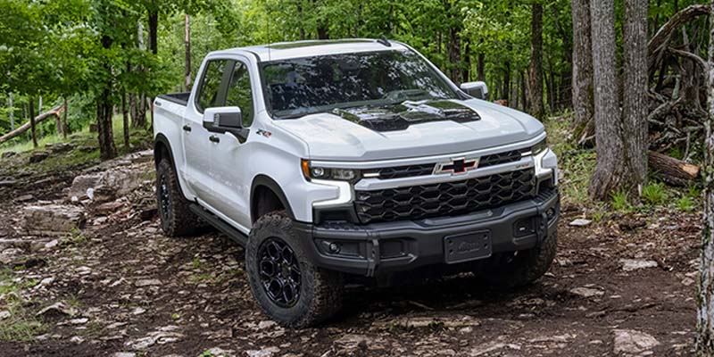 chevy 2023 silverado 1500 white