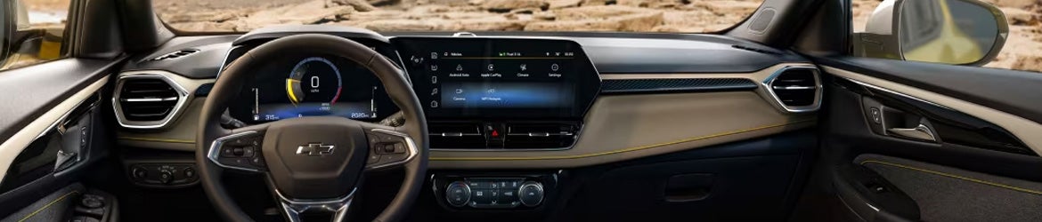 trax interior screen 2024