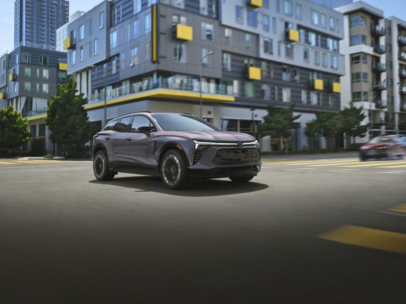 Chevrolet dealership near University FL showroom